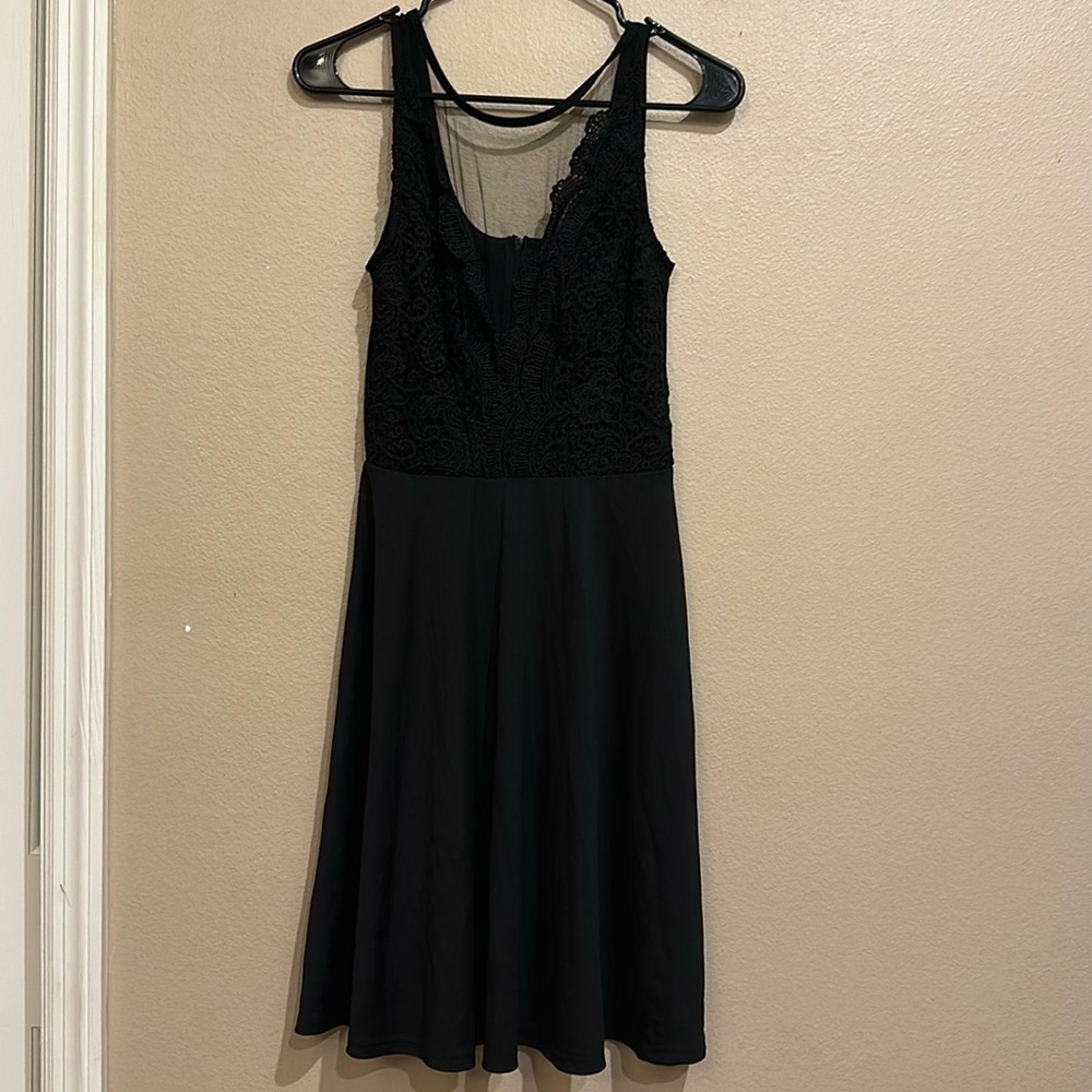 Black midi dress. Size S. Worn once.